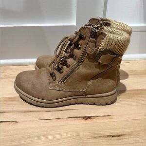 Cliffs by WHITE MOUNTAIN Tan Ankle Boots